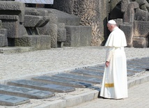 Papież do Ligi Przeciw Zniesławianiu: obrona życia, nie przemocy