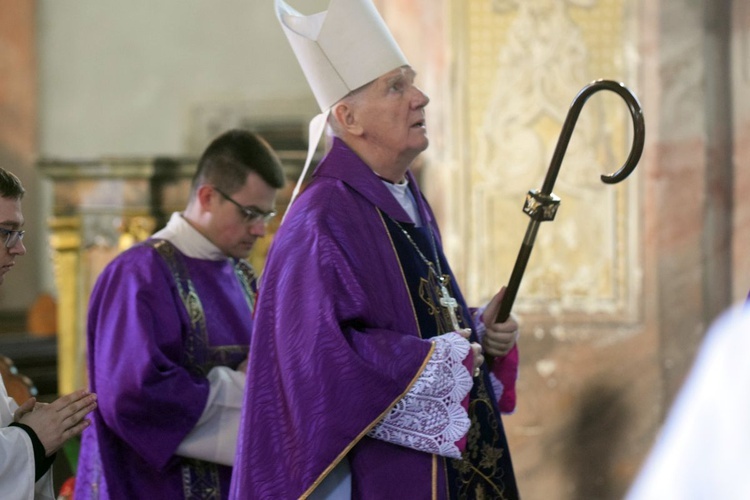 Uroczystości pogrzebowe ks. Andrzeja Szylera