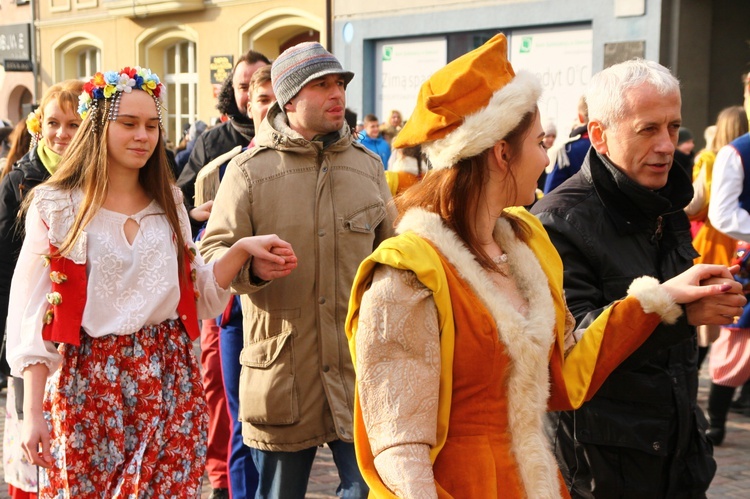 Polonez na rynku w Lublińcu