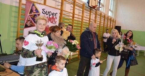 800 km, by ratować dwa życia 