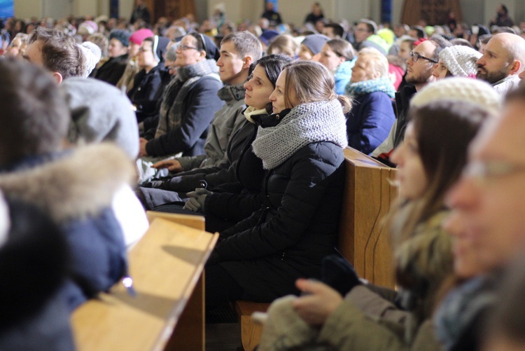 Ogień dla nas i całego świata z kard. Tagle z Filipin