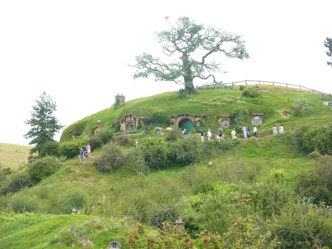 Hobbiton Movie Set - wioska hobbitów w Nowej Zelandii