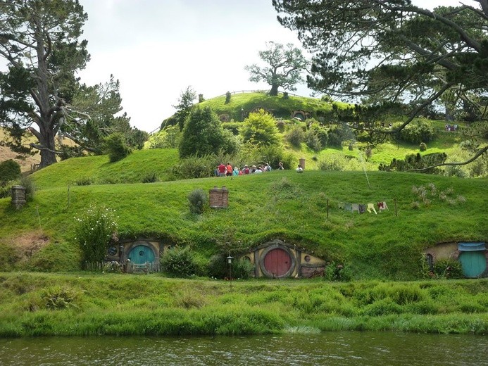 Hobbiton Movie Set - wioska hobbitów w Nowej Zelandii