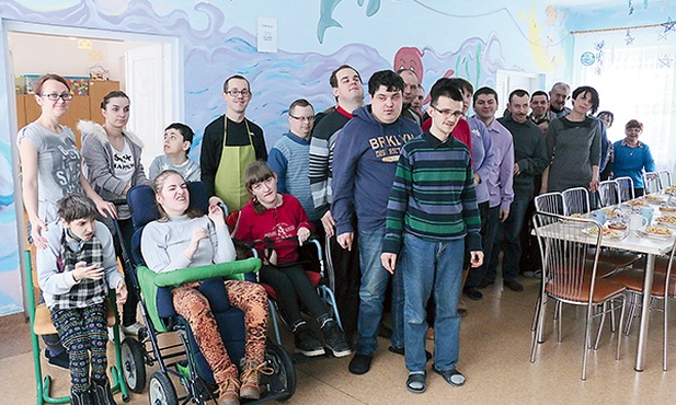 Podopieczni ośrodka wsparcia dla osób z zaburzeniami psychicznymi w Matczynie.