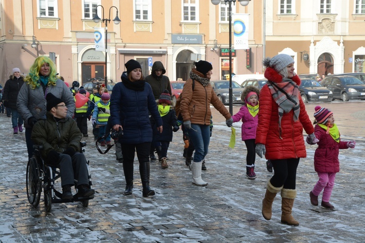 Walentynkowy korowód Fundacji "Dom"