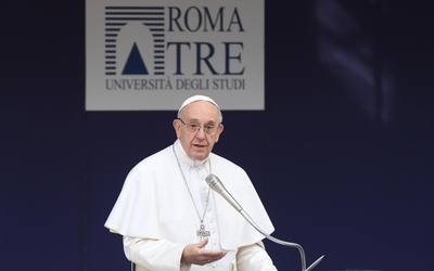 Papież: Każdy kraj powinien zdecydować, jaką liczbę imigrantów jest w stanie przyjąć