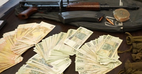 CBŚP z Katowic rozbiło międzynarodową grupę handlarzy bronią