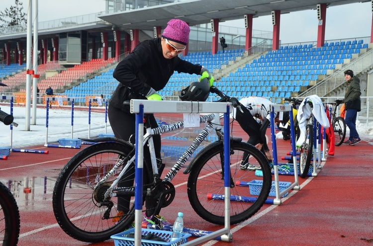 Zimowe zmagania sportowców