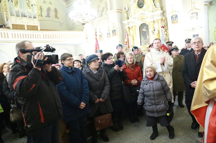 Tablica ks. Stanisława Fiołka