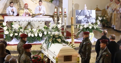 Święci żyją tak blisko nas...