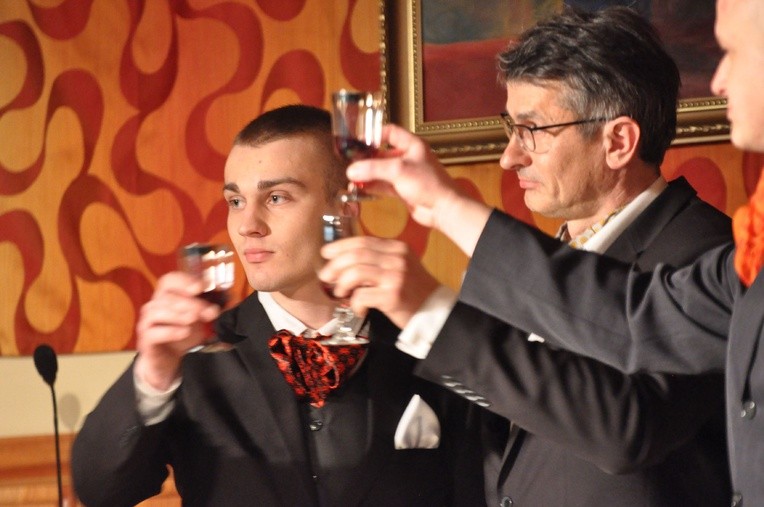 "Dom otwarty" według Grupy 25+