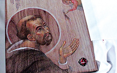 Bp Janocha zwrócił uwagę, że bł. Fra Angelico oraz św. Brat Albert szczególnie starali się dostrzegać obraz Boga w człowieku. 