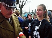 Bohater jest zawsze szczególnym gościem w czasie świdnickich biegów „Tropem Wilczym”.