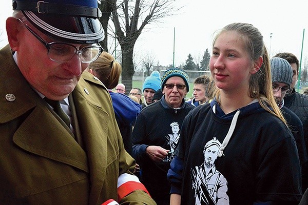 Bohater jest zawsze szczególnym gościem w czasie świdnickich biegów „Tropem Wilczym”.