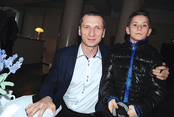 Sebastian Marczewski z młodym fanem Michałem