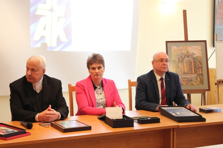 Konferencja przed Wentą Dobroczynną AK