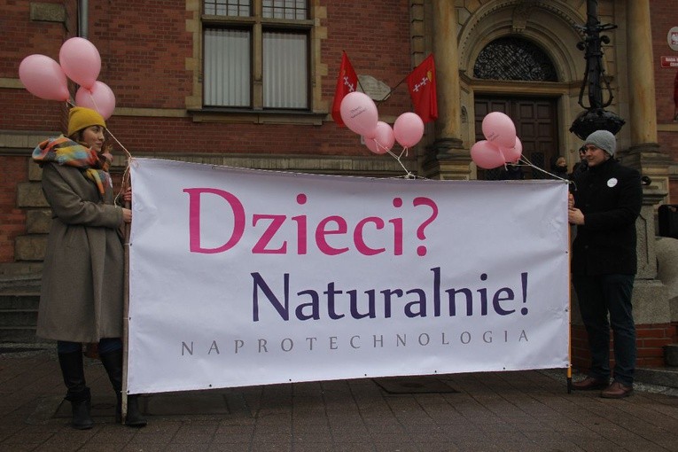 Protest przeciwko programowi in vitro