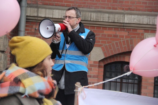 Protest przeciwko programowi in vitro