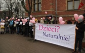 Protest przeciwko programowi in vitro