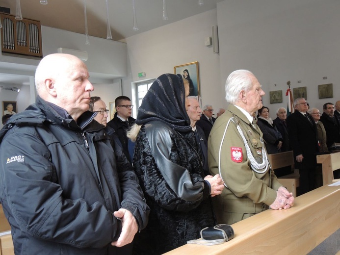 Tablica pamięci AK w kościele garnizonowym