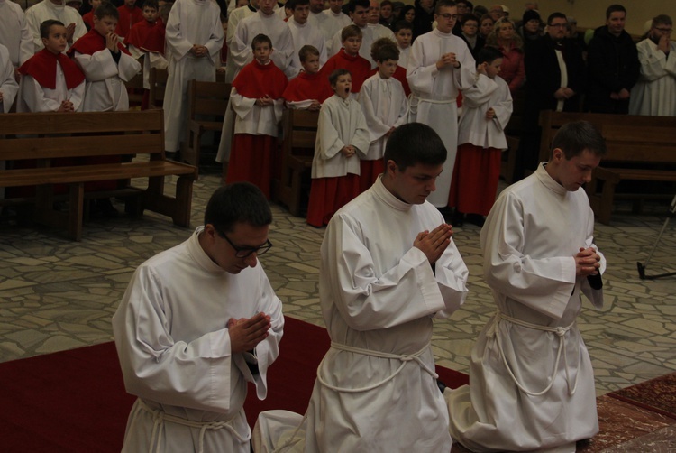 Święcenia diakonatu w kościele Podwyższenia Krzyża i św. Herberta w Katowicach, 25 lutego 2017.