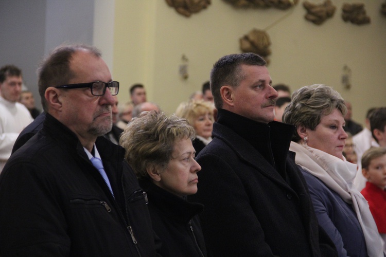 Święcenia diakonatu w kościele Podwyższenia Krzyża i św. Herberta w Katowicach, 25 lutego 2017.