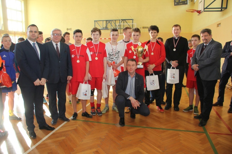 Piłkarski turniej Liturgicznej Służby Ołtarza w Łowiczu