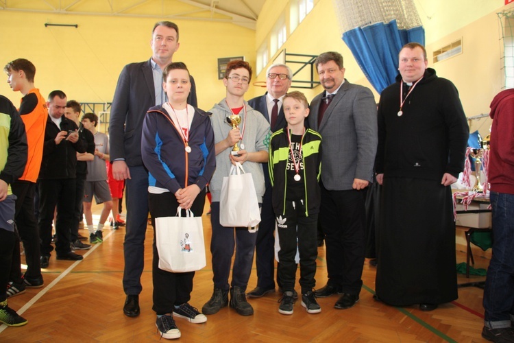 Piłkarski turniej Liturgicznej Służby Ołtarza w Łowiczu