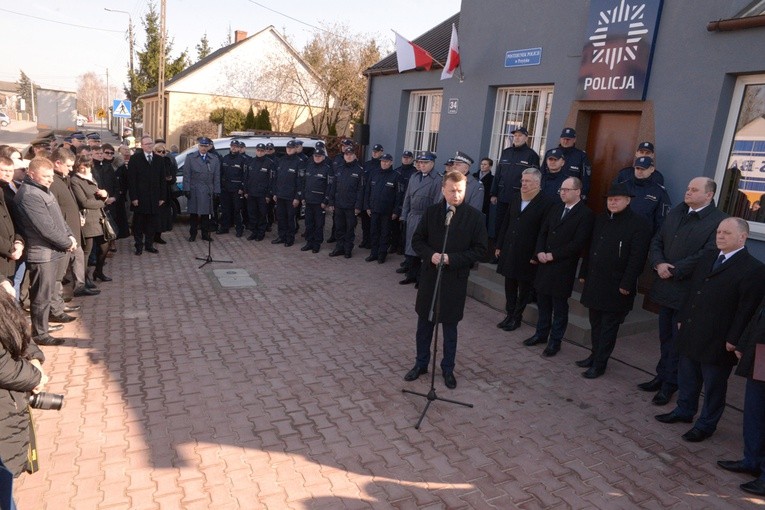 W uoczystości przywrócenia zamkniętego 5 lat temu posterunku policji w Przytyku wziął udział Mariusz Błaszczak, minister spraw wewnętrznych i administracji