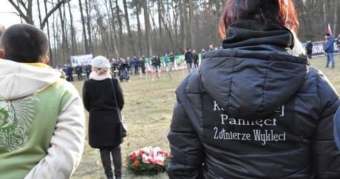 Pamięci żołnierzy wyklętych w Grodkowie