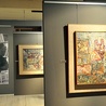 ▲	W galerii można oglądać dzieła J. Cybisa, w tym jego autoportrety.