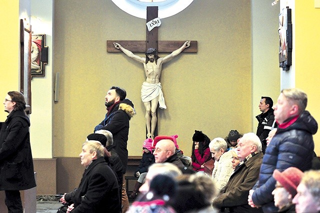 Praktyki pokutne  i modlitwa powinny stanowić o naszej  gotowości na przyjęcie  łaski Pana.