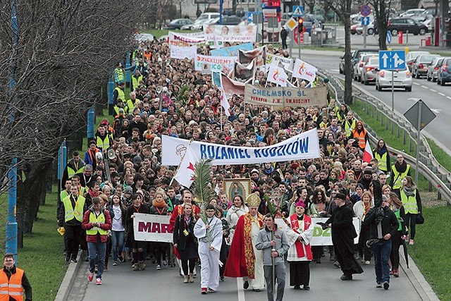 ◄	Marsz w Legnicy nie jest wydarzeniem tylko jednodniowym. Inicjatywy wielkopostne wzmacniają jego owoce.