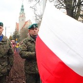 Błagam Cię za towarzyszami broni