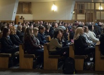 Młodzi chętnie uczestniczą w liturgii pokutnej