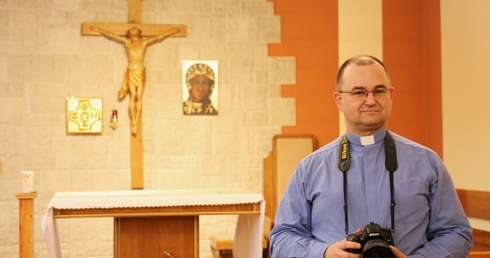 Ks. Stanisław Piekielnik zaprasza fotografów i kamerzystów do udziału w kursie