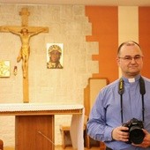 Ks. Stanisław Piekielnik zaprasza fotografów i kamerzystów do udziału w kursie