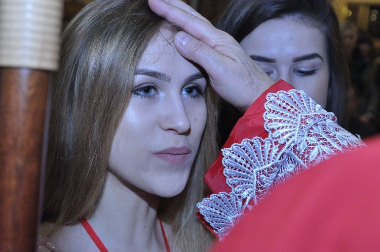 Bierzmowanie w kościele MBNP w Mielcu