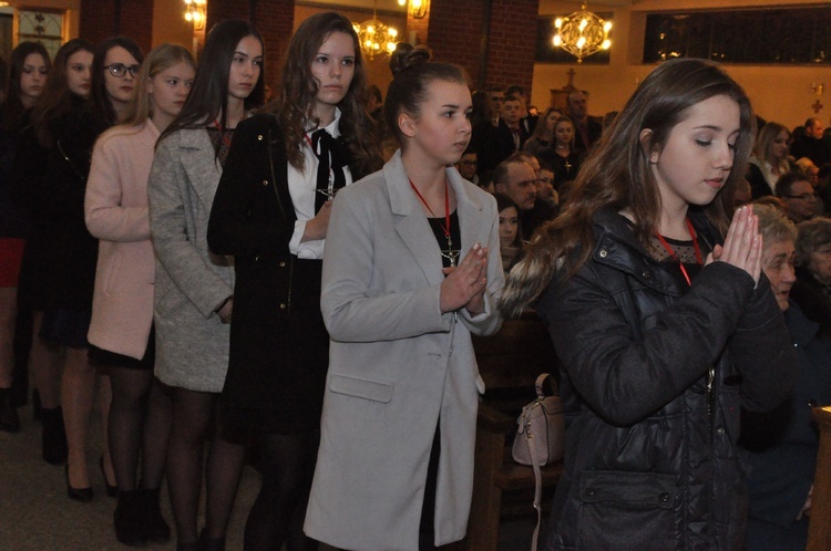 Bierzmowanie w kościele MBNP w Mielcu