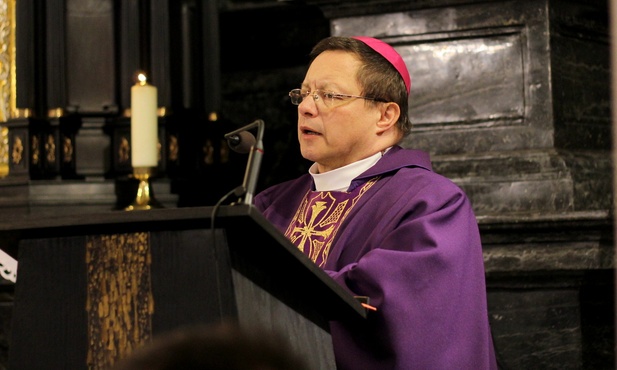 Post wyrażony miłością