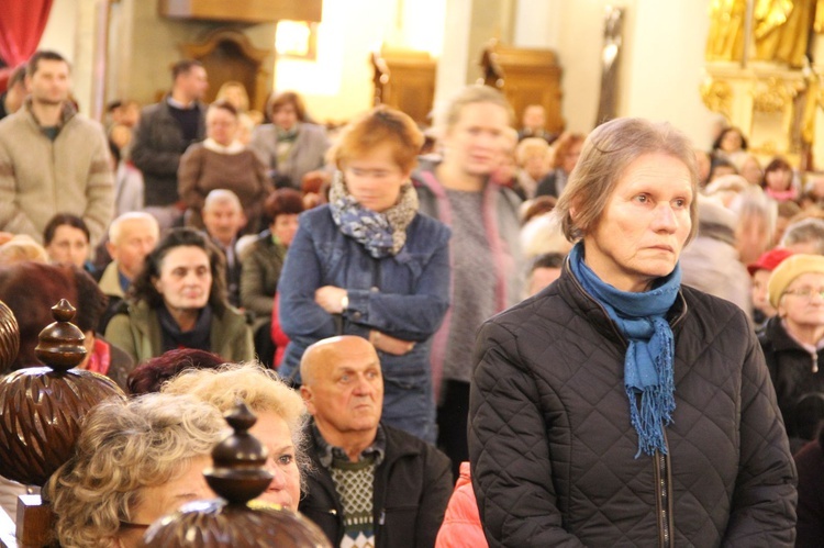 Czciciele o. Pio w Nowym Sączu