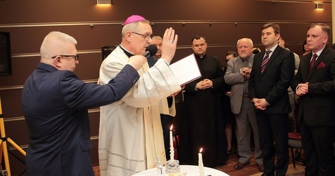 Potrzebne mury, żeby dobrze działać