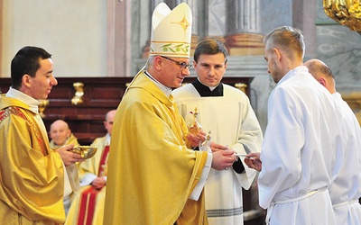 Uroczystość przebiegała w radosnej, podniosłej  i rodzinnej atmosferze.