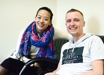Yvonne Hsieh i Radzimir Burzyński odwiedzili redakcję „Gościa Opolskiego”.