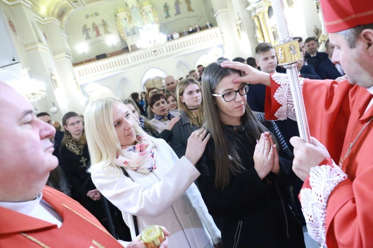 Bierzmowanie w par. św. Jadwigi w Dębicy