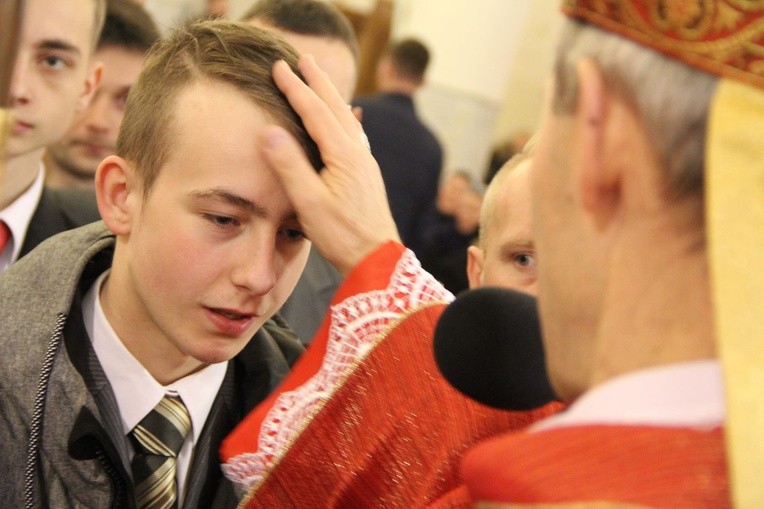 Bierzmowanie w par. MB Anielskiej w Dębicy