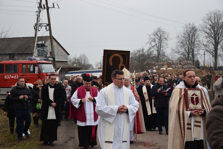 Powitanie ikony MB Częstochowskiej w Kurdwanowie