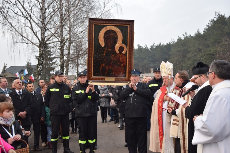 Powitanie ikony MB Częstochowskiej w Kurdwanowie