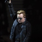 Lider zespołu U2, Bono, śpiewa teksty, które od ponad 40 lat poruszają słuchaczy.