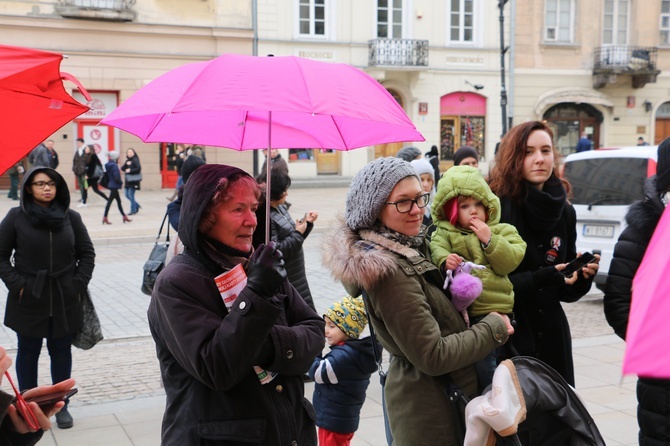 Antykościelna manifestacja feministek